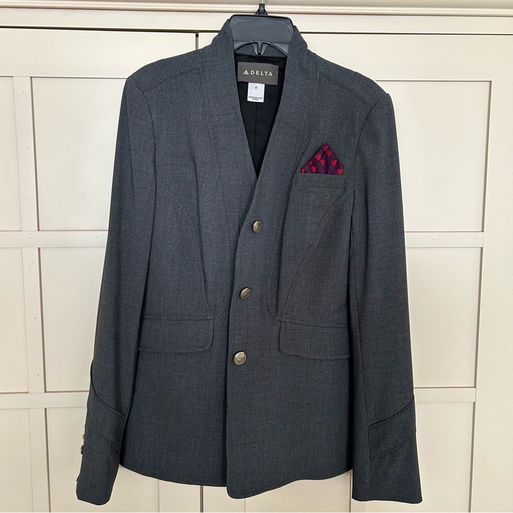 Delta Airlines Women's Gray Blazer Jacket NWOT